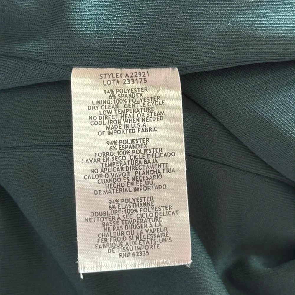Betsy and Adam Christine Scuba Crepe Ruffled‎ Bow Gown Dress Size 10 Green